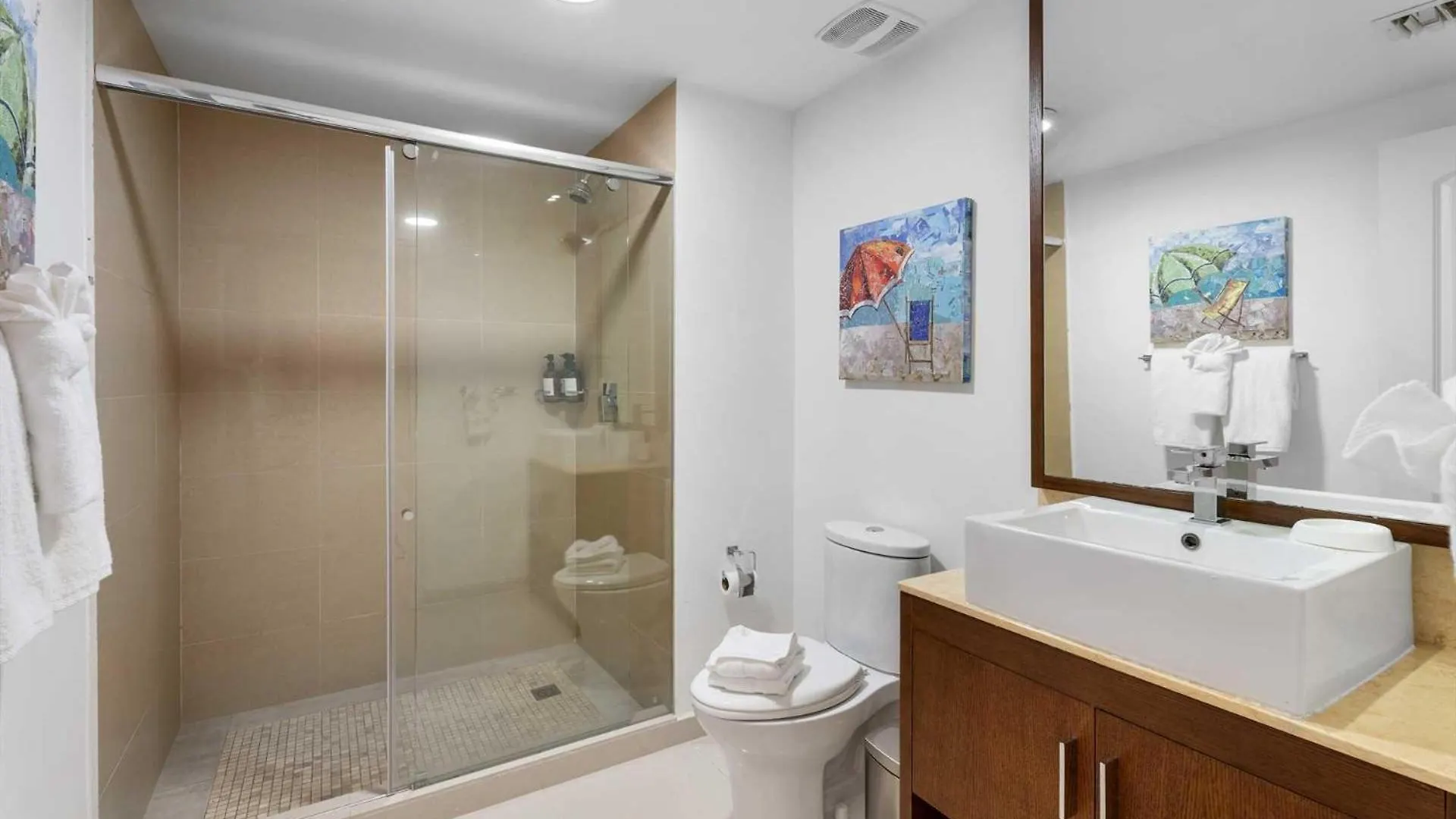 Beachfront - Ambiente Elegante 2Br Condo - Bc256 팜비치 0*,  아루바