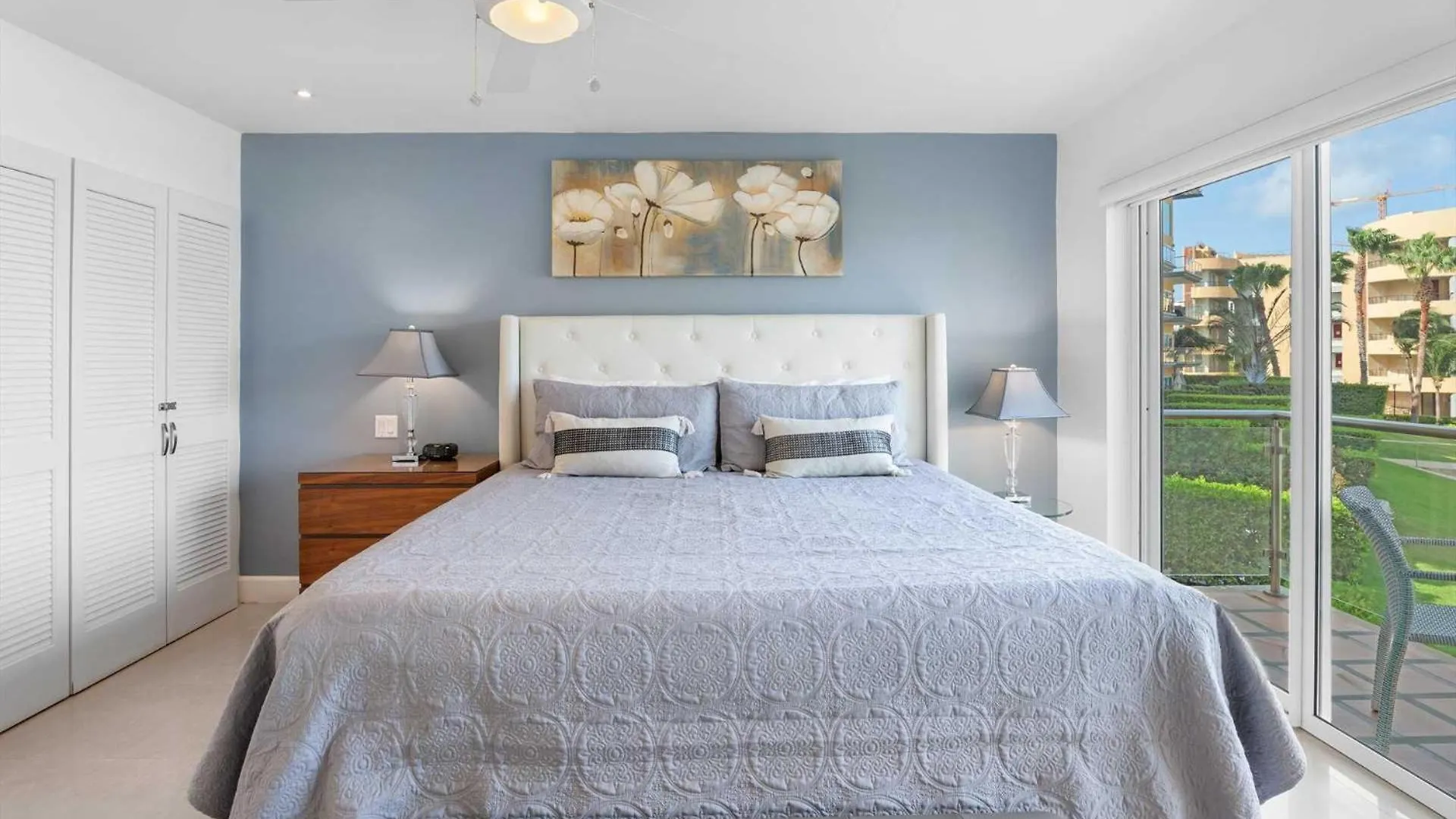 Beachfront - Ambiente Elegante 2Br Condo - Bc256 팜비치 0*,  아루바