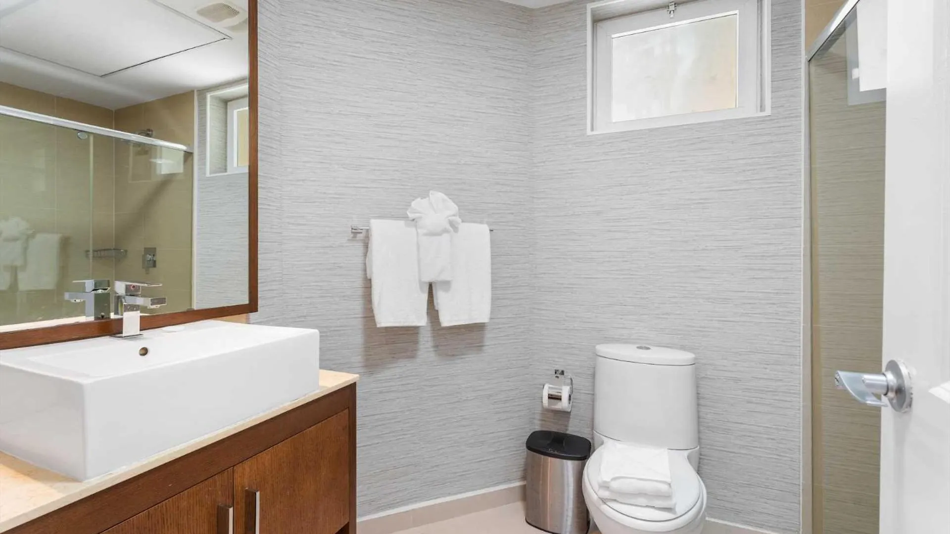 펜션 Beachfront - Ambiente Elegante 2Br Condo - Bc256 팜비치